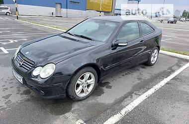 Купе Mercedes-Benz C-Class 2004 в Києві