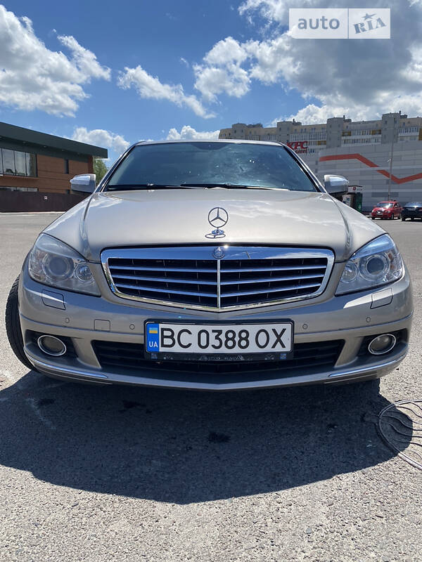 Седан Mercedes-Benz C-Class 2009 в Львове
