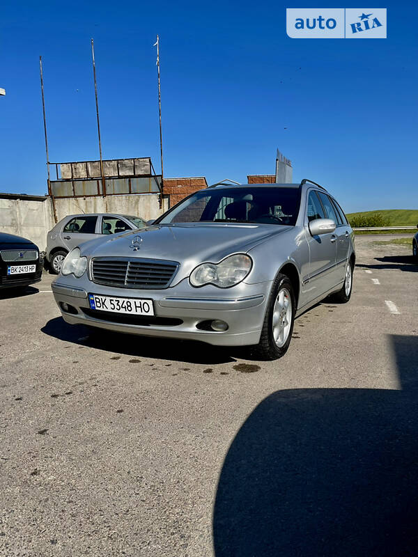 Универсал Mercedes-Benz C-Class 2004 в Ровно