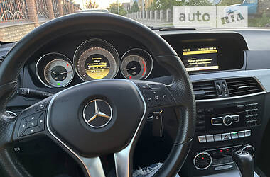 Універсал Mercedes-Benz C-Class 2011 в Луцьку