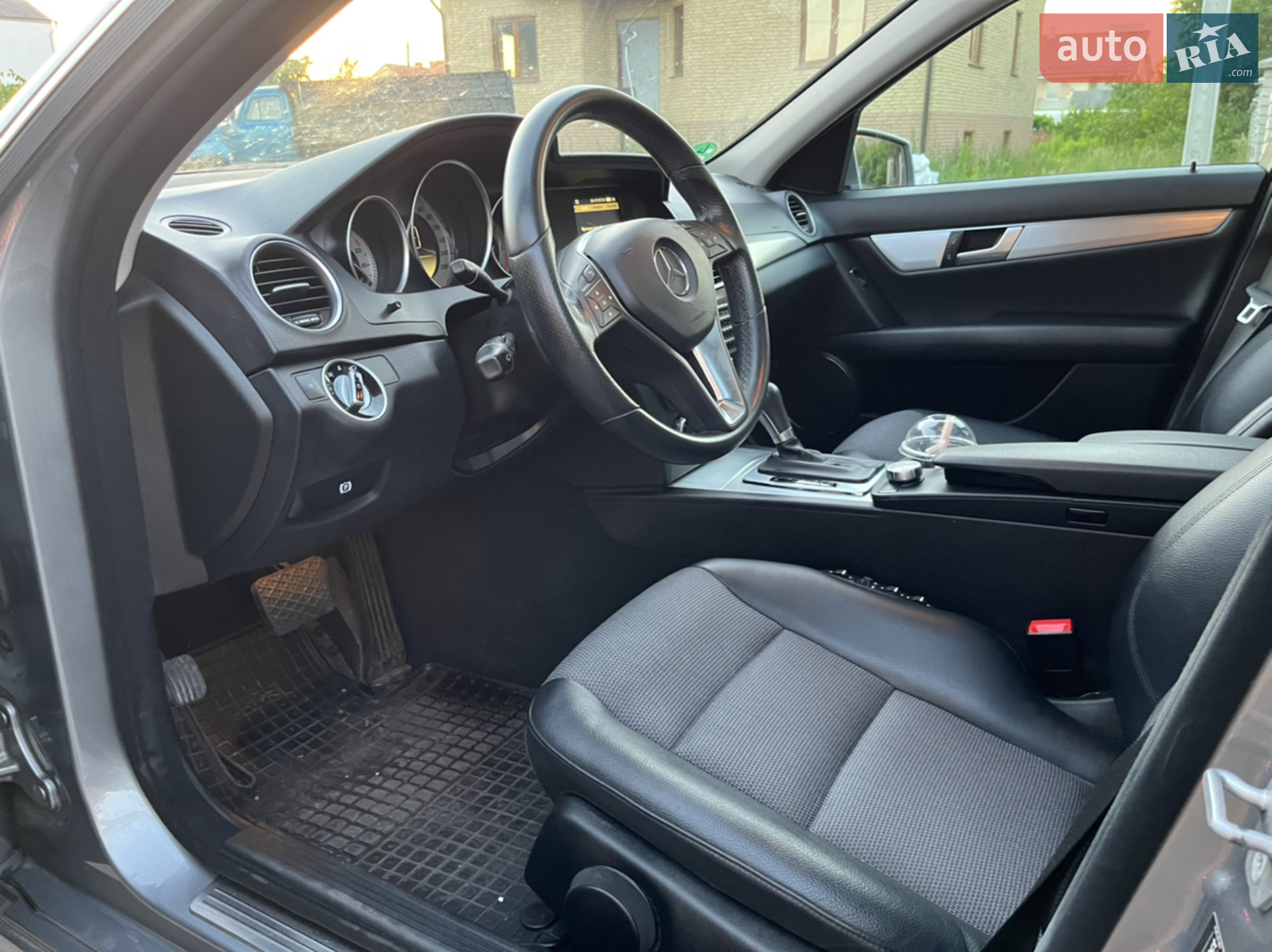 2011 Mercedes-Benz C-klasse - мініатюра 22