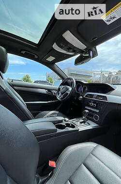 Купе Mercedes-Benz C-Class 2013 в 