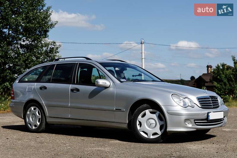 Универсал Mercedes-Benz C-Class 2005 в Городке