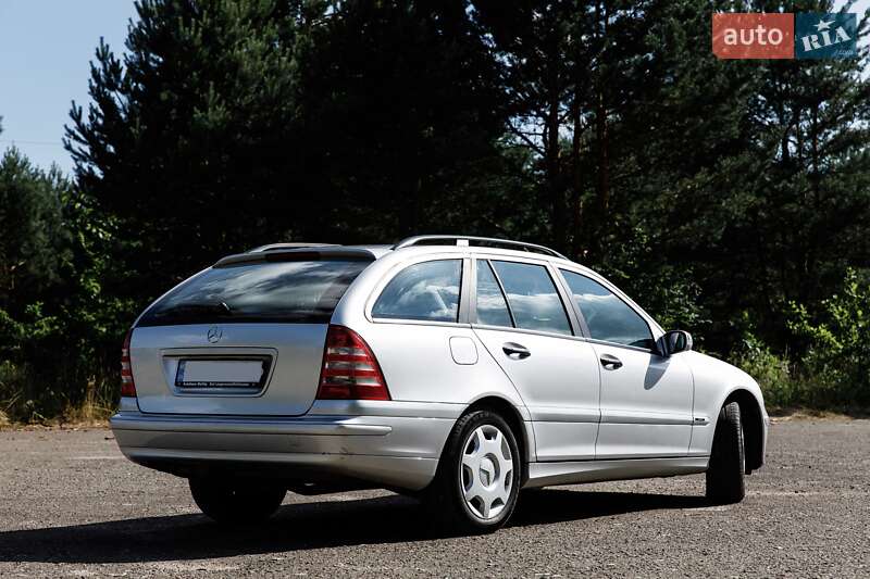 Универсал Mercedes-Benz C-Class 2005 в Городке