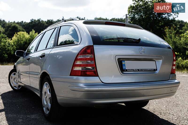 Универсал Mercedes-Benz C-Class 2005 в Городке