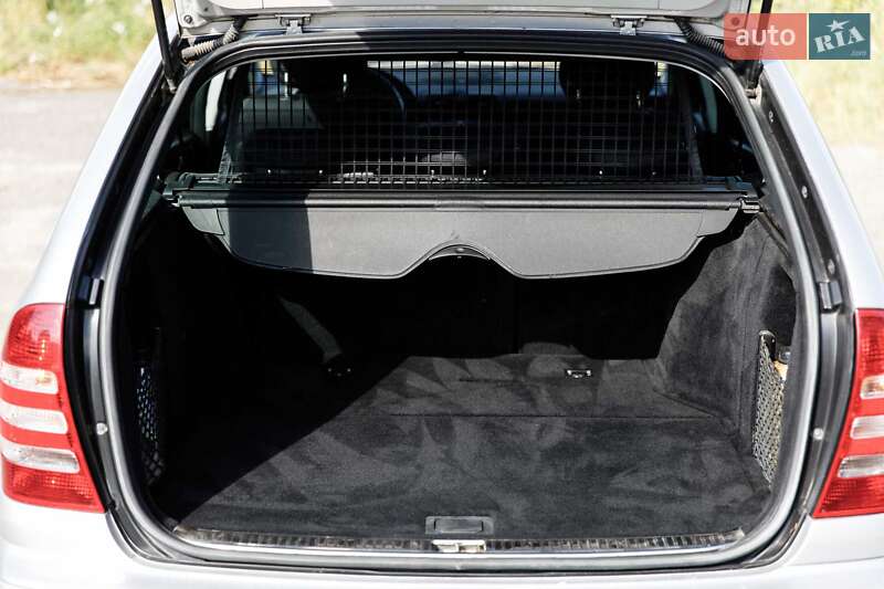 Универсал Mercedes-Benz C-Class 2005 в Городке