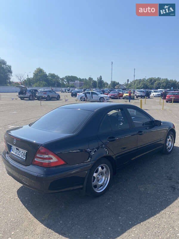 Седан Mercedes-Benz C-Class 2006 в Киеве
