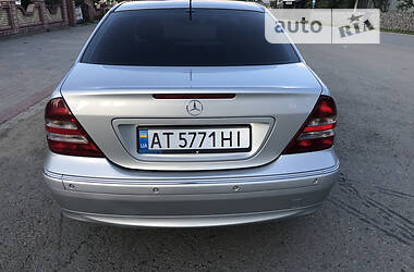 Седан Mercedes-Benz C-Class 2005 в Косове