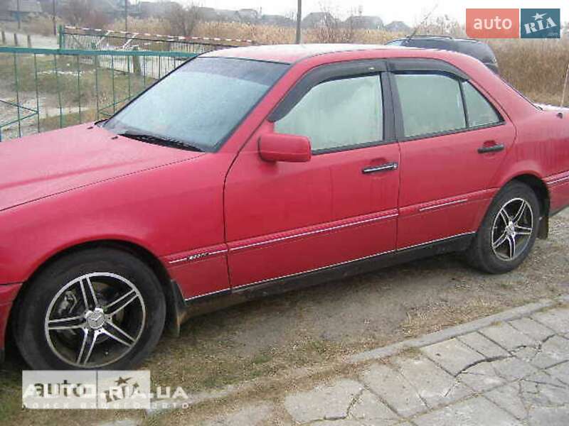 Седан Mercedes-Benz C-Class 1994 в Дубно