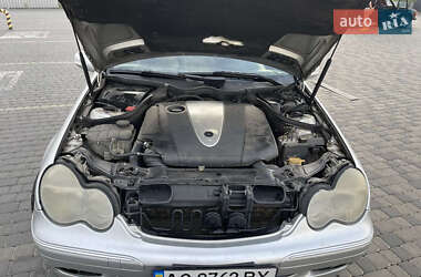 Универсал Mercedes-Benz C-Class 2003 в 