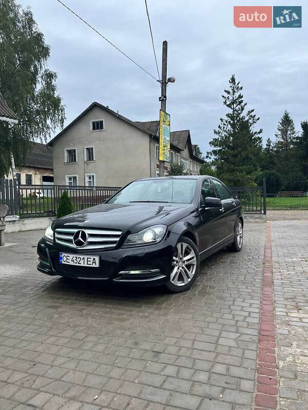 Седан Mercedes-Benz C-Class 2013 в Вижнице