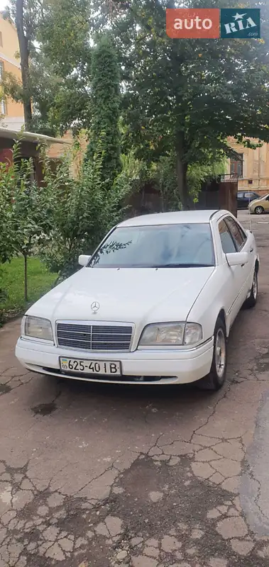 Mercedes-Benz C-Class 1995