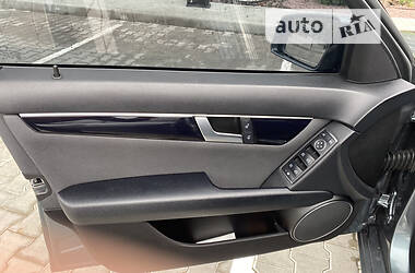 Универсал Mercedes-Benz C-Class 2012 в 