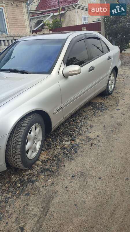Седан Mercedes-Benz C-Class 2004 в Бершади фото 4 Седан Mercedes-Benz C-Class 2004 в Бершади