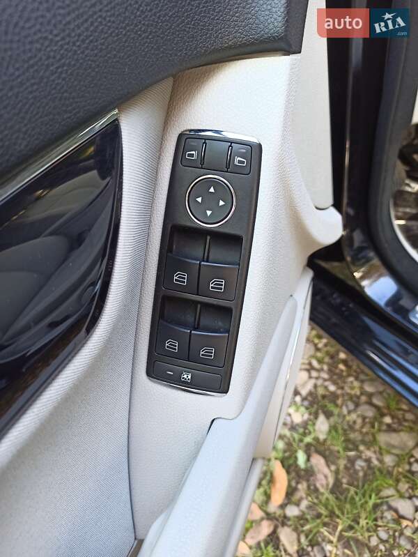 Универсал Mercedes-Benz C-Class 2010 в Черновцах