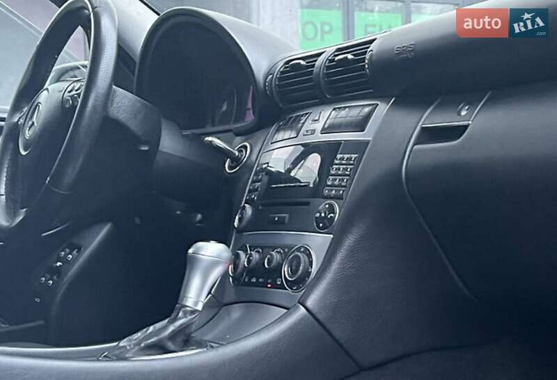 Седан Mercedes-Benz C-Class 2007 в Старокостянтинові