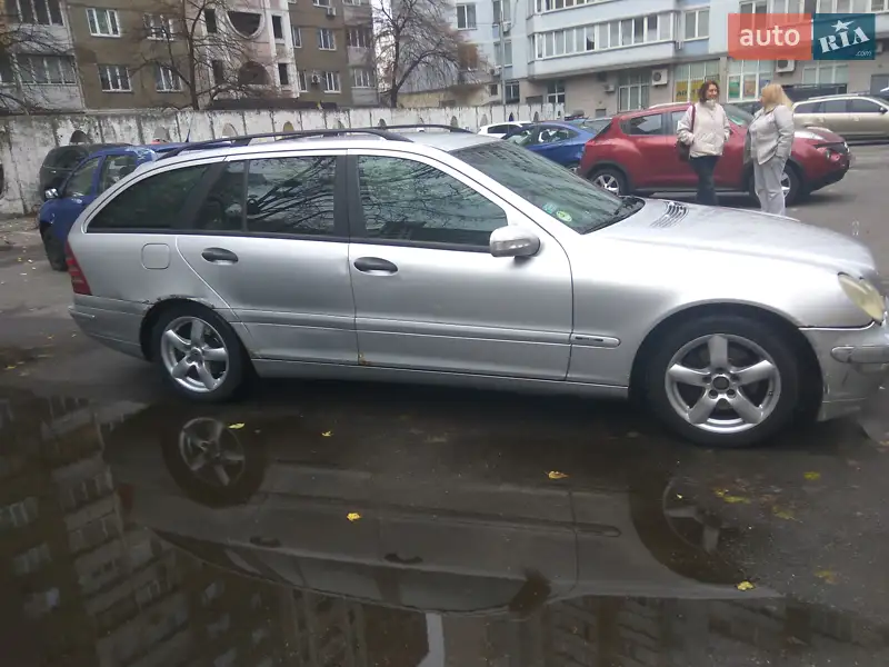 Mercedes-Benz C-Class 2002 VIN WDB2032041F232786 фото оголошення 3 з 54