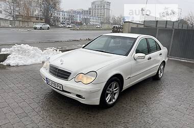 Седан Mercedes-Benz C-Class 2001 в Львові