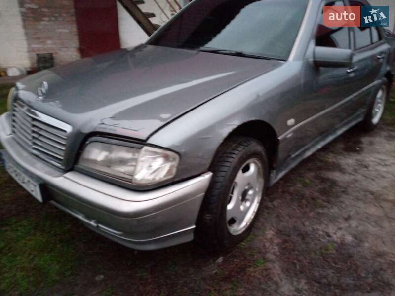 Седан Mercedes-Benz C-Class 1995 в Нежине