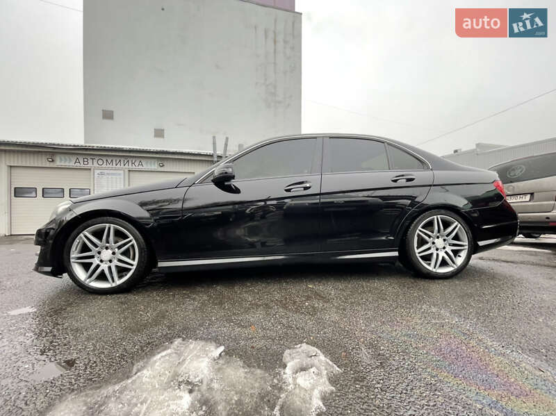 Седан Mercedes-Benz C-Class 2012 в 