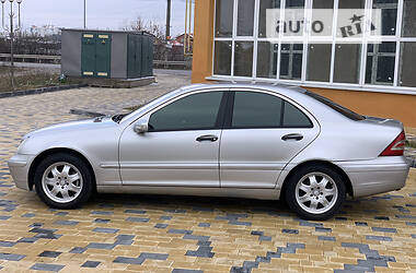 Седан Mercedes-Benz C-Class 2000 в 