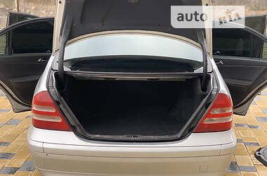 Седан Mercedes-Benz C-Class 2000 в 