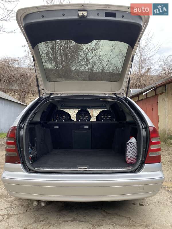 Универсал Mercedes-Benz C-Class 2002 в Могилев-Подольске