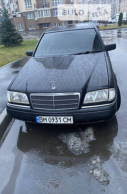 Седан Mercedes-Benz C-Class 2000 в Лебедині