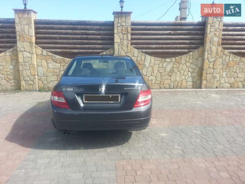 Седан Mercedes-Benz C-Class 2010 в Тернополе
