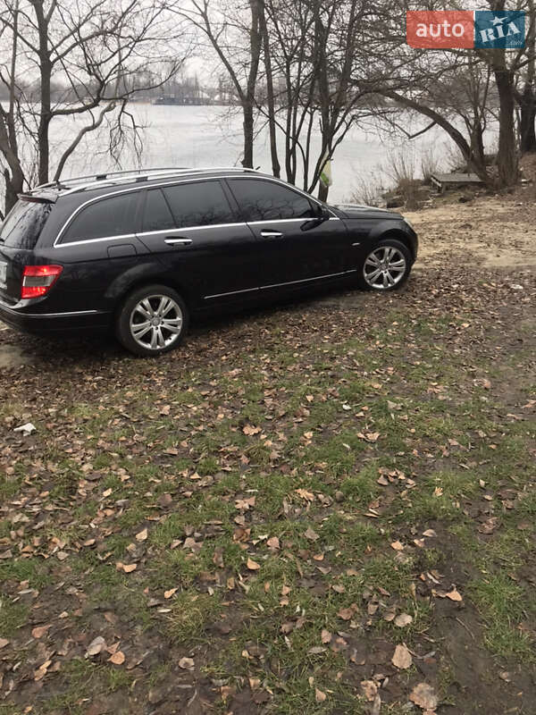 Универсал Mercedes-Benz C-Class 2008 в Киеве