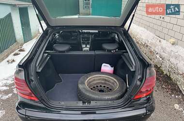 Купе Mercedes-Benz C-Class 2002 в 