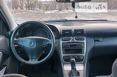 Купе Mercedes-Benz C-Class 2004 в 