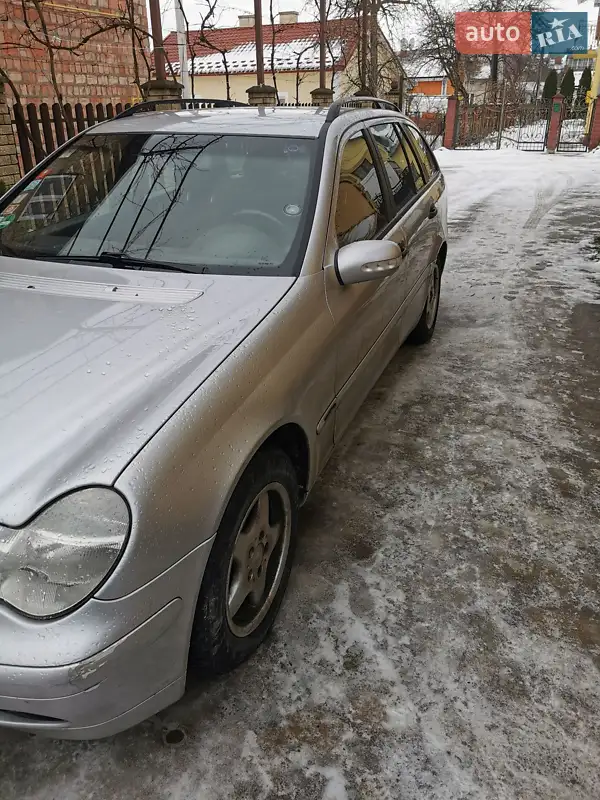 Універсал Mercedes-Benz C-Class 2002 в 