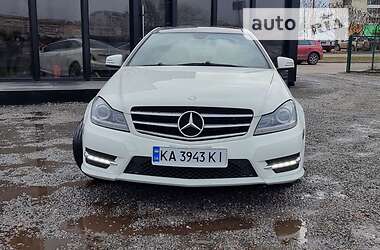 Купе Mercedes-Benz C-Class 2012 в Киеве