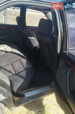 Седан Mercedes-Benz C-Class 1994 в 