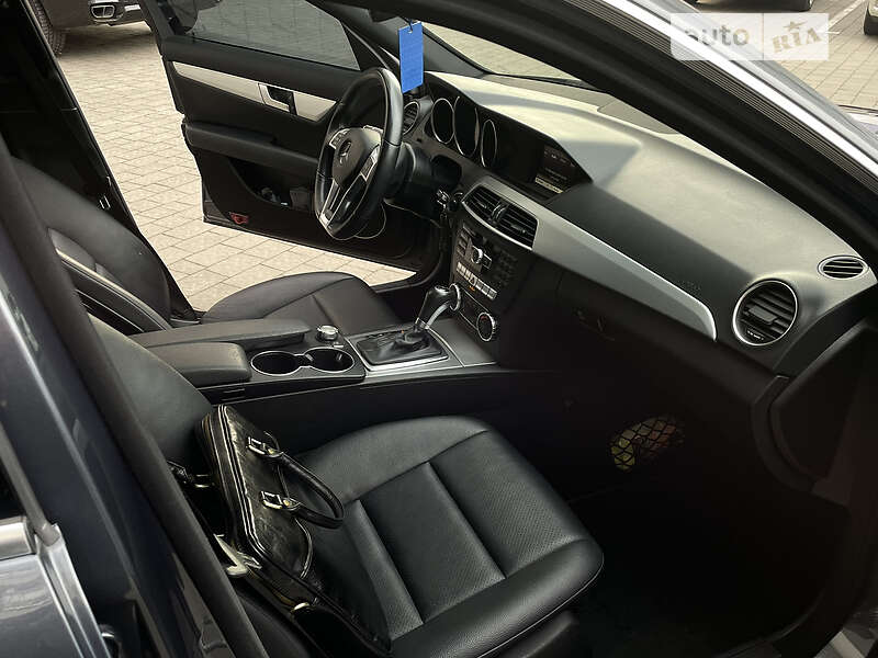 Седан Mercedes-Benz C-Class 2014 в Ивано-Франковске