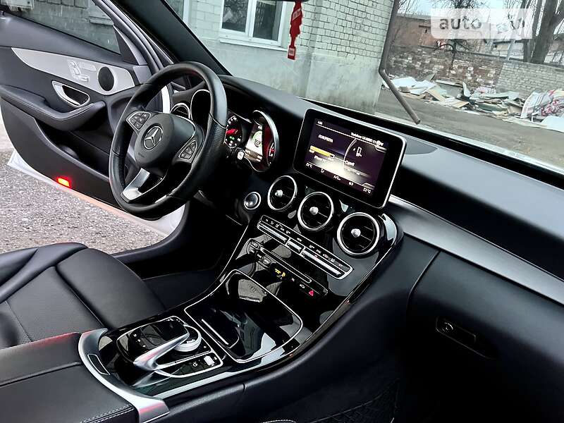 Седан Mercedes-Benz C-Class 2017 в Києві