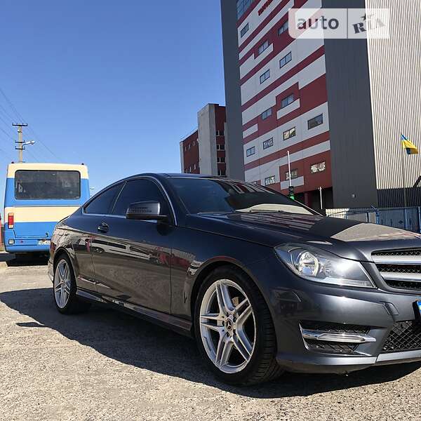 Купе Mercedes-Benz C-Class 2012 в Львове