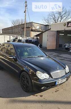 Седан Mercedes-Benz C-Class 2003 в Кривому Розі