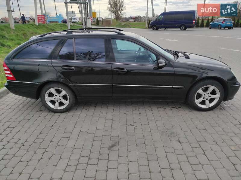 Универсал Mercedes-Benz C-Class 2006 в Львове