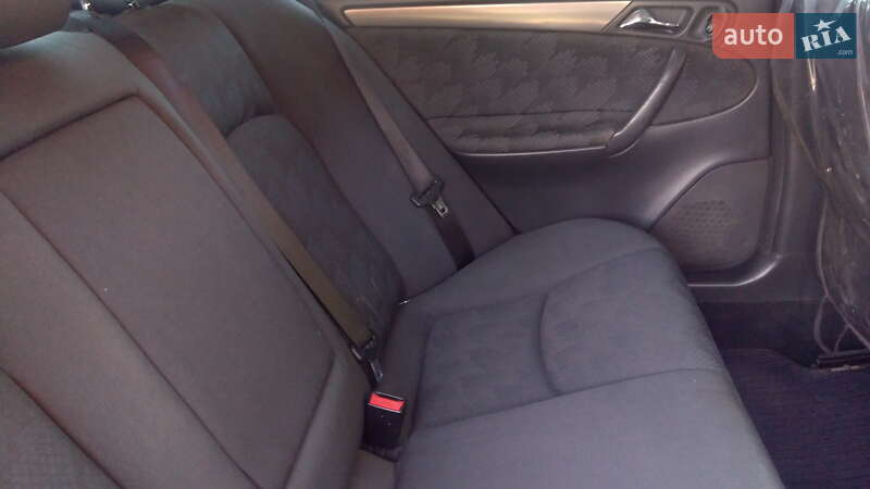 Седан Mercedes-Benz C-Class 2002 в Одесі