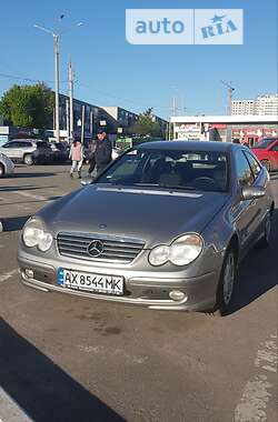 Купе Mercedes-Benz C-Class 2004 в 