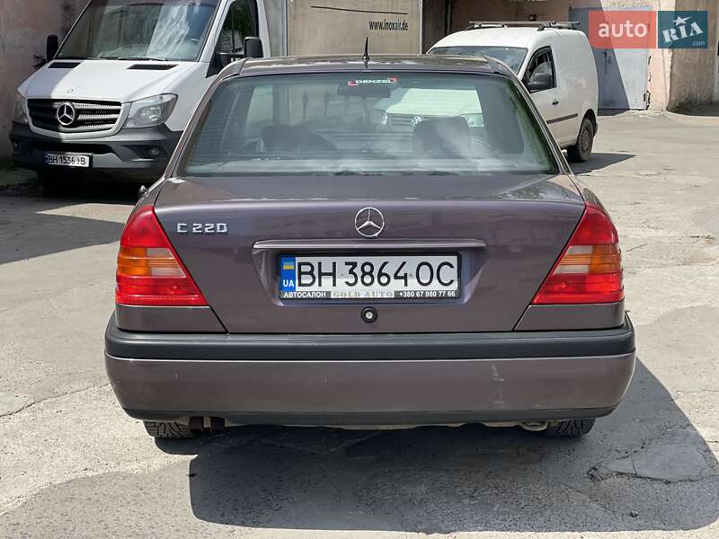 Седан Mercedes-Benz C-Class 1994 в Одессе