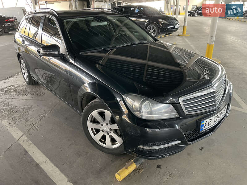 Універсал Mercedes-Benz C-Class 2013 в Вінниці