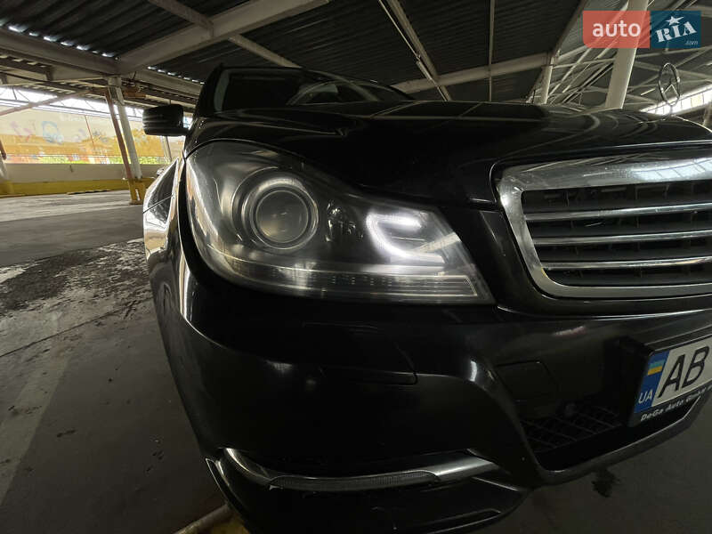 Універсал Mercedes-Benz C-Class 2013 в Вінниці