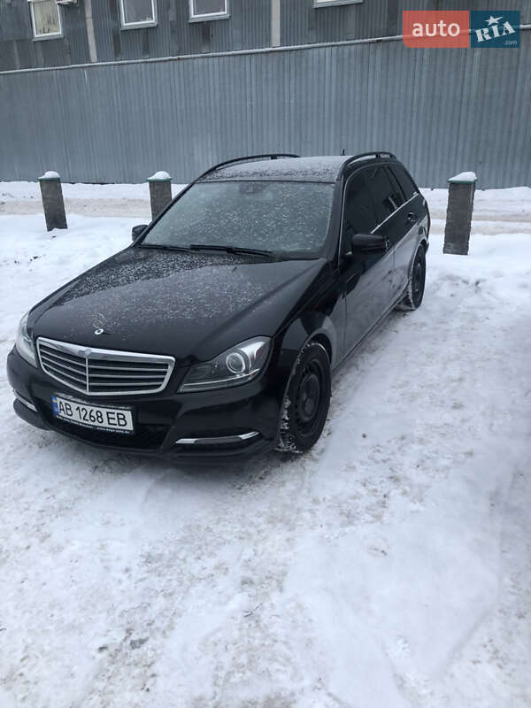 Універсал Mercedes-Benz C-Class 2013 в Вінниці