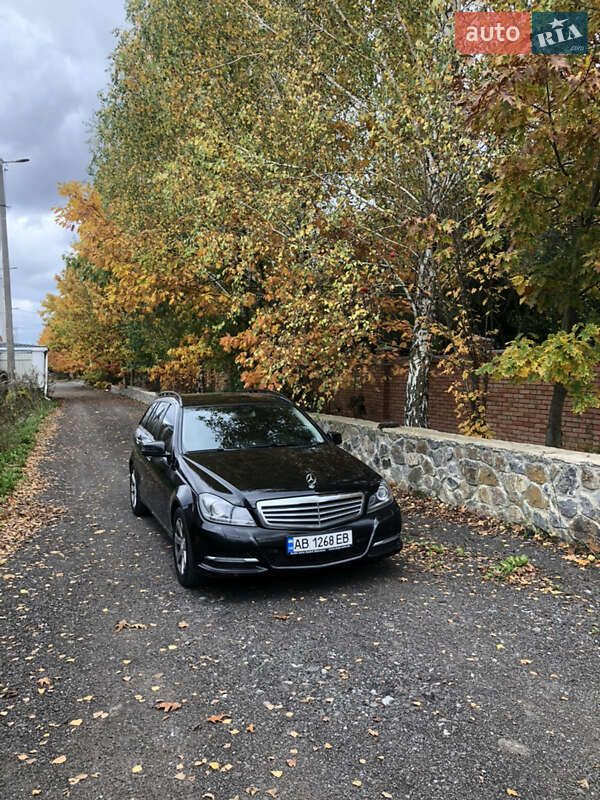 Універсал Mercedes-Benz C-Class 2013 в Вінниці