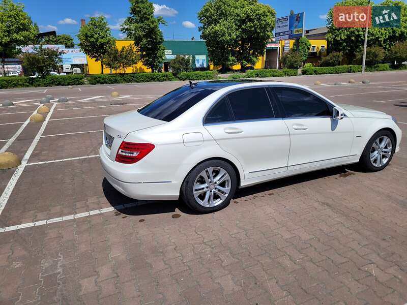 Седан Mercedes-Benz C-Class 2012 в Житомире