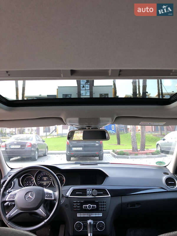 Универсал Mercedes-Benz C-Class 2013 в Киеве