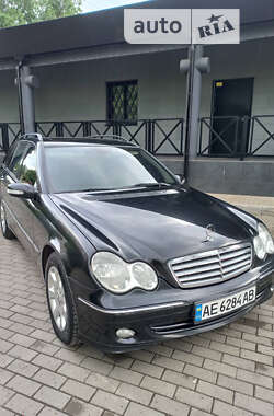 Универсал Mercedes-Benz C-Class 2005 в Кривом Роге